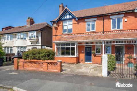 4 bedroom semi-detached house for sale