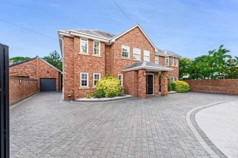 5 bedroom detached house for sale
