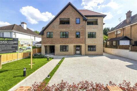 Endlesham Court, 131 Woodcote Valley... 3 bed apartment for sale