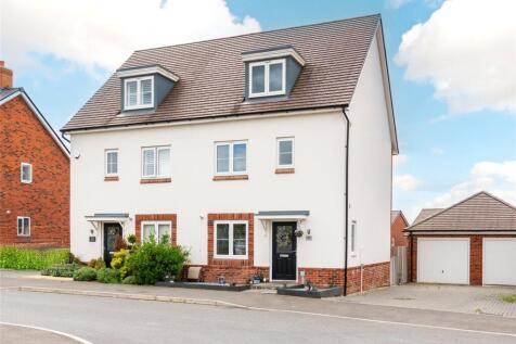 4 bedroom semi-detached house for sale
