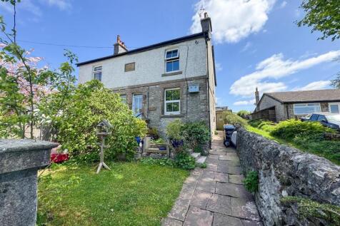 Main Street, Chelmorton, Nr Buxton 3 bed semi