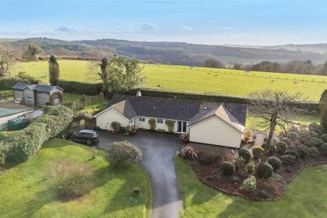 Glynn, Bodmin, Cornwall, PL30 4 bed bungalow for sale