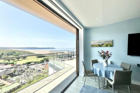 Beach Road, Woolacombe, Devon, EX34 2 bed apartment for sale