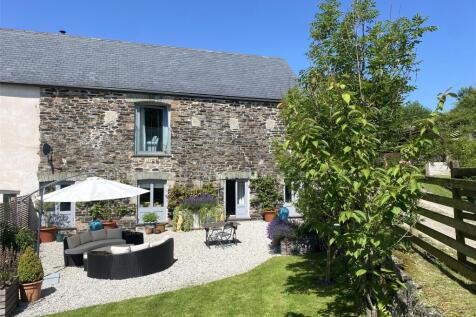 4 bedroom semi-detached house for sale