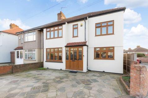 4 bedroom semi-detached house for sale