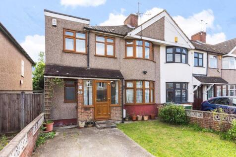 Montrose Avenue, Welling DA16 3 bed end of terrace house for sale