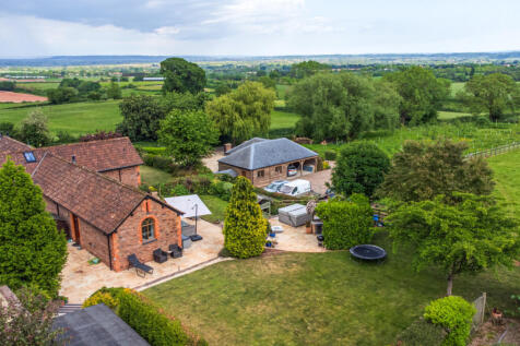 Farringdon Lane, North Petherton... 4 bed barn conversion for sale