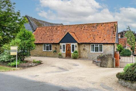 2 bedroom semi-detached bungalow for sale