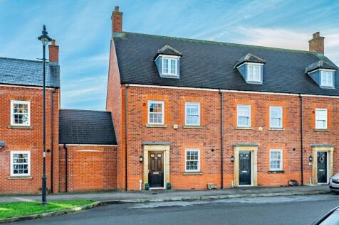 4 bedroom end of terrace house for sale