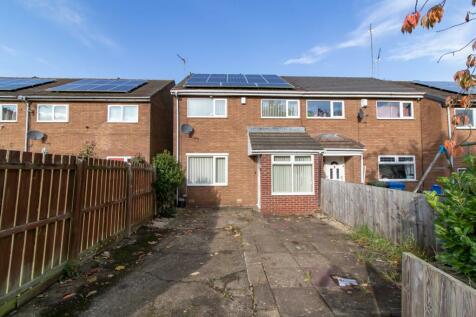 3 bedroom semi-detached house for sale