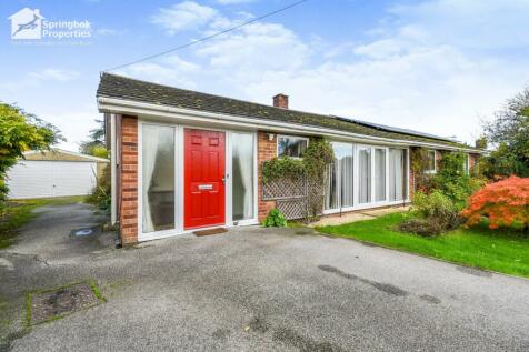 4 bedroom detached bungalow for sale