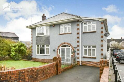 6 bedroom detached house for sale