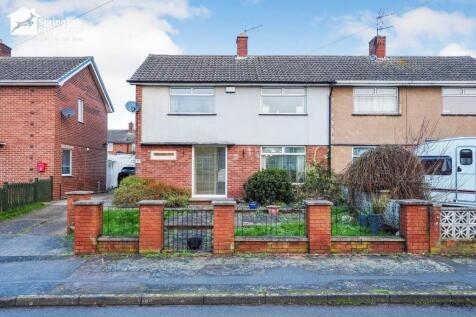 4 bedroom semi-detached house for sale