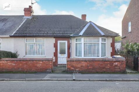 2 bedroom semi-detached bungalow for sale