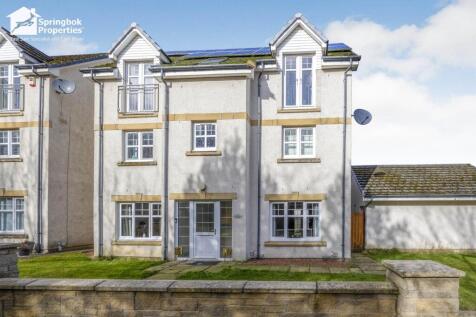 6 bedroom detached house for sale