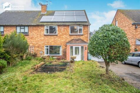 4 bedroom semi-detached house for sale