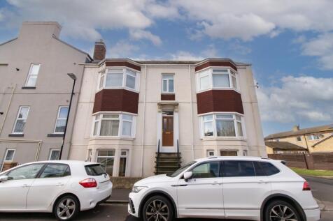 3 bedroom town house for sale