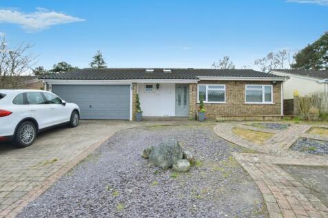 4 bedroom bungalow for sale