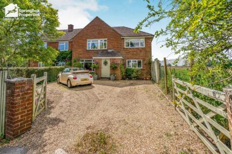 4 bedroom semi-detached house for sale