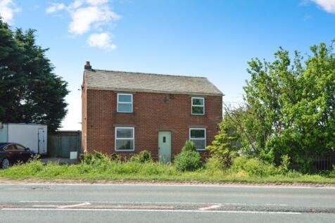 2 bedroom detached house for sale