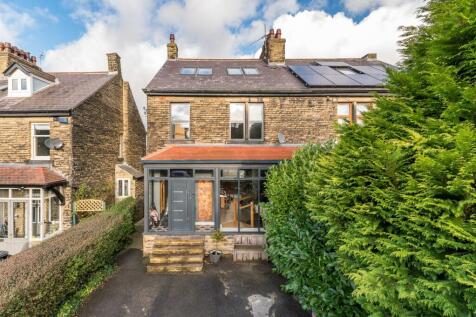 4 bedroom semi-detached house for sale