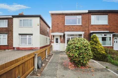2 bedroom semi-detached house for sale