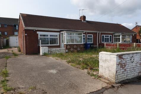 2 bedroom semi-detached bungalow for sale