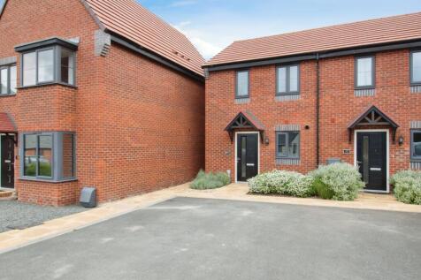 2 bedroom end of terrace house for sale