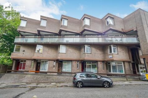 2 bedroom maisonette for sale
