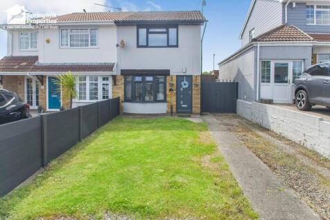 2 bedroom semi-detached house for sale