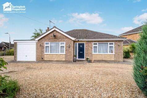 2 bedroom detached bungalow for sale