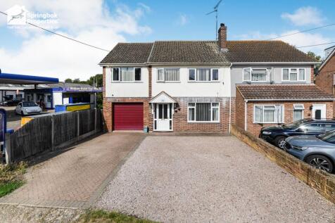 5 bedroom semi-detached house for sale