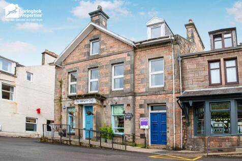 5 bedroom semi-detached house for sale