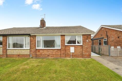 2 bedroom semi-detached bungalow for sale