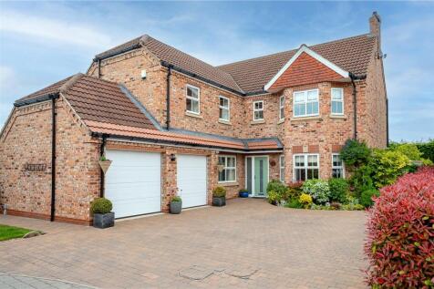 5 bedroom detached house for sale