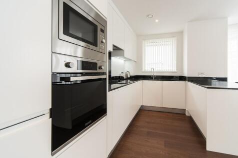 3 bedroom flat for sale