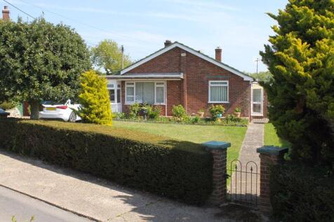 East Studdal 3 bed detached bungalow for sale
