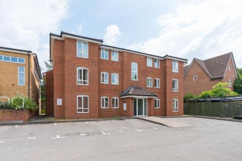 2 bedroom ground floor flat for sale