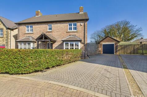 Whins Close, Workington CA14 4 bed detached house for sale