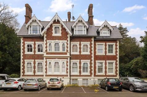 Calverley Park Gardens, Tunbridge Wells 1 bed apartment for sale