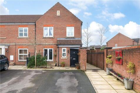Verity Walk, Harrogate, HG2 3 bed end of terrace house for sale