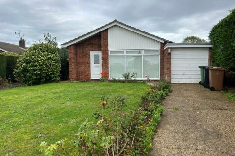 2 bedroom detached bungalow for sale