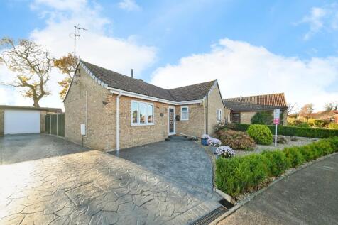 2 bedroom detached bungalow for sale