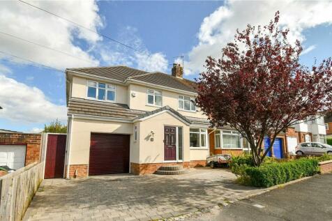 5 bedroom semi-detached house for sale