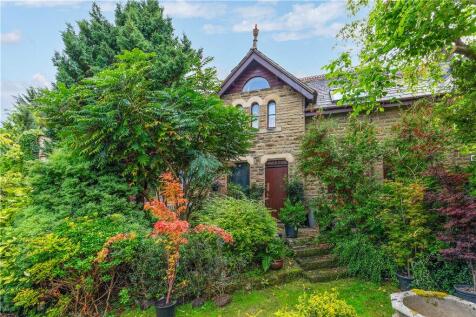 Easby Drive, Ilkley, West Yorkshire... 2 bed house for sale