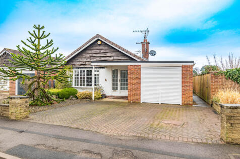 3 bedroom detached bungalow for sale