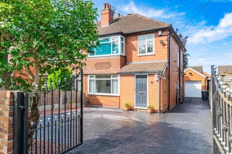 4 bedroom semi-detached house for sale