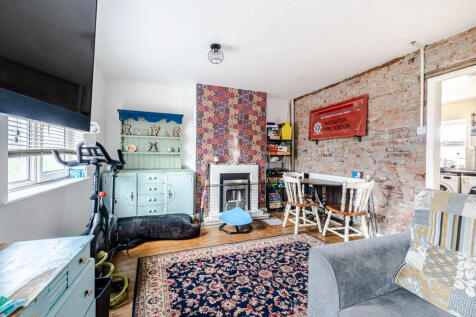Tadcaster LS24 3 bed end of terrace house for sale