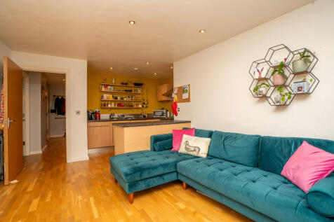 Leeds LS12 1 bed flat for sale