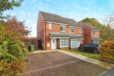 2 bedroom semi-detached house for sale